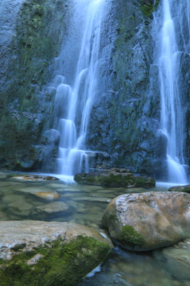 Photography titled "waterfall 1" by Tensaye, Original Artwork, Non Manipulated Photography