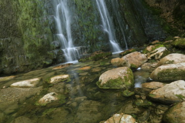 Photography titled "waterfall 6" by Tensaye, Original Artwork, Non Manipulated Photography