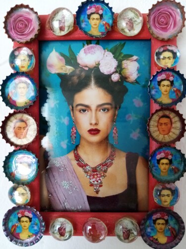 Collages titled "Homenaje a Frida co…" by Adelina Reyes, Original Artwork, Collages