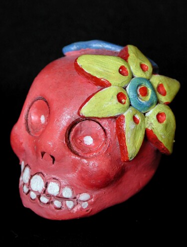 Sculpture titled "La sonrisa" by Adelina Reyes, Original Artwork, Clay