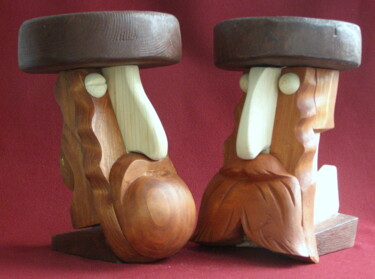 Скульптура под названием "Two hasids" - Adolf Neystat, Подлинное произведение искусства, Дерево