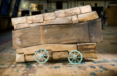 Skulptur mit dem Titel "Vehikel 2" von Adrian Uncrut, Original-Kunstwerk, Holz