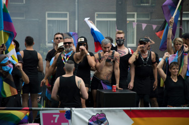 Fotografie mit dem Titel "Pride Amsterdam #6" von Henk Adriani, Original-Kunstwerk, Digitale Fotografie
