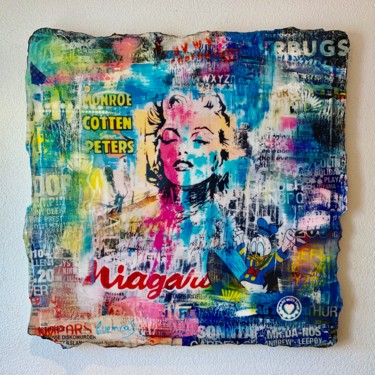 Collages intitulée "(SOLD) Marilyn in N…" par Adriano Cuencas, Œuvre d'art originale, Collages
