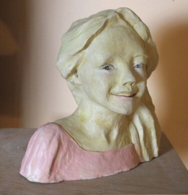 Escultura intitulada "Une Jeune fille" por Adyne Gohy, Obras de arte originais, Argila