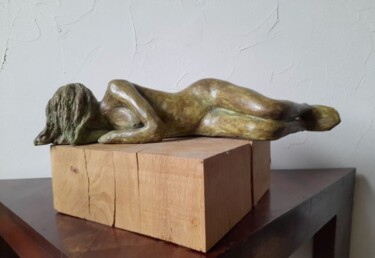 Sculpture titled "Nu, étude" by Agnès Raczynska, Original Artwork, Clay