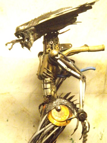 Sculpture titled "Alien 2" by Agostinho Dacunha, Original Artwork, Metals
