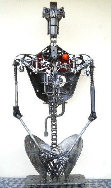 Sculpture titled "Terminator C3000" by Agostinho Dacunha, Original Artwork, Metals