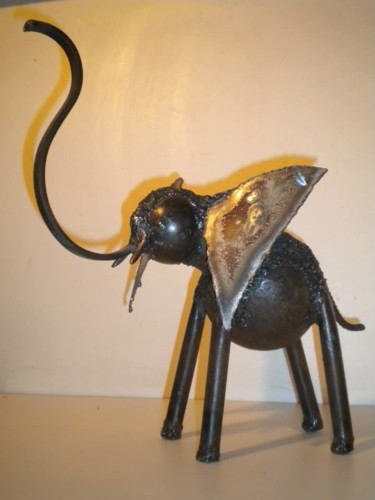 Sculpture titled "Éléphant boulet de…" by Agostinho Dacunha, Original Artwork, Metals