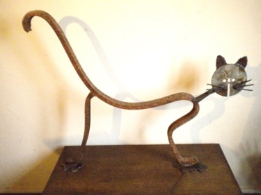 Sculpture titled "Le Chat banc" by Agostinho Dacunha, Original Artwork, Metals