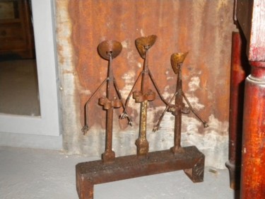 Sculpture titled "Les trois drôles de…" by Agostinho Dacunha, Original Artwork, Metals