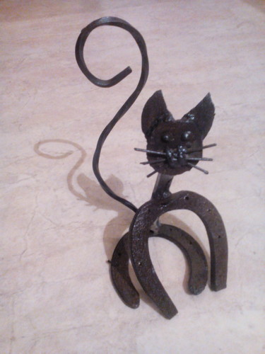 Skulptur mit dem Titel "Shadock Fer à cheval" von Agostinho Dacunha, Original-Kunstwerk, Metalle