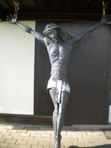 Sculpture titled "Le Christ en croix" by Agostinho Dacunha, Original Artwork, Metals