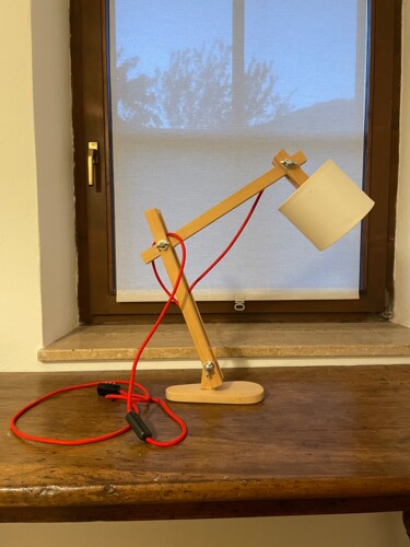 Design intitulada "lampada da scrivania" por Agostino Girardi, Obras de arte originais, Madeira