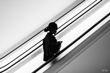 Photography titled "l'escalator" by Agron Salija, Original Artwork, Digital Photography
