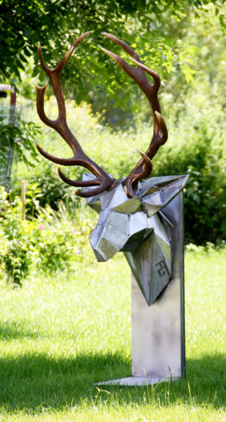 Scultura intitolato "Sculpture "Trophée…" da Agtrema, Opera d'arte originale, Metalli