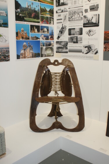 Design intitulée "Chaise Targui" par Sadek Aïli, Œuvre d'art originale, Meuble