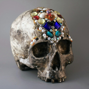 Sculpture titled "Skull with stones" by Ksenia Makeeva, Original Artwork, Clay