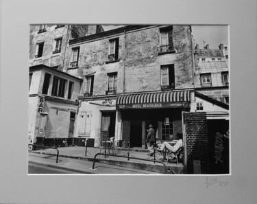 Fotografía titulada "Vieux Paris" por Alain Beziers, Obra de arte original, Fotografía analógica