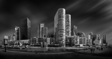 Photographie intitulée "La Défense, Paris" par Alain Rappeneau, Œuvre d'art originale, Photographie numérique