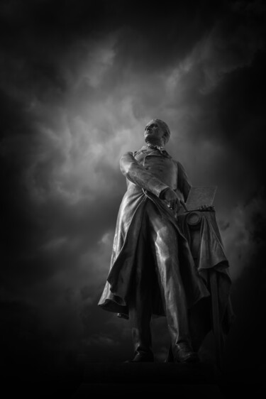 Photographie intitulée "Statue de Nicéphore…" par Alain Rappeneau, Œuvre d'art originale, Photographie numérique