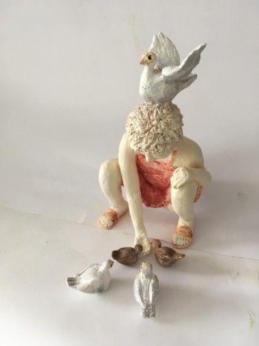 Sculpture intitulée ""Petite fille aux o…" par Alain Riguet, Œuvre d'art originale, Terre cuite