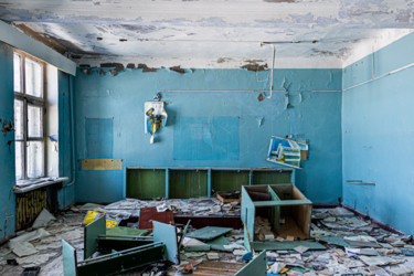 Фотография под названием "Teriberka abandoned…" - Alban Luherne, Подлинное произведение искусства, Не манипулируемая фотогра…