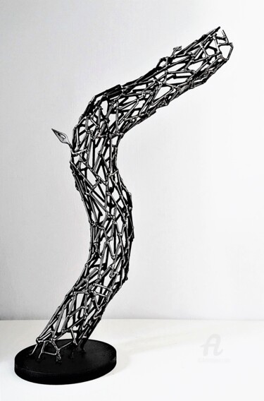 Sculptuur getiteld "New Life - The Hope…" door Albert Dura, Origineel Kunstwerk, Metalen