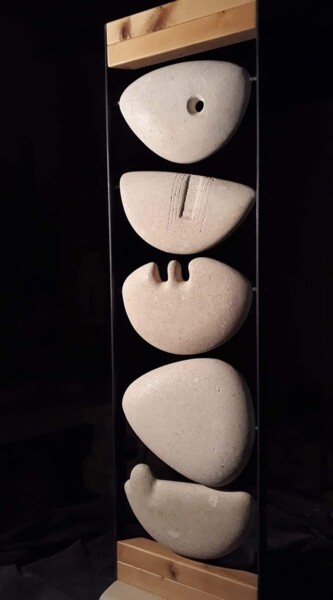 Sculpture titled "Piccolo totem" by Alberto Cabiddu, Original Artwork, Stone