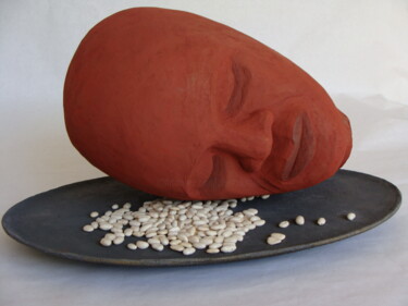 Escultura intitulada "Cabeça em cama de f…" por Alberto Kissola, Obras de arte originais, Outro