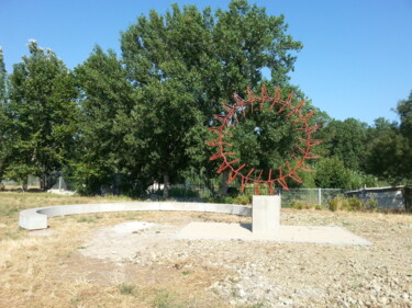 Sculpture titled "O MUNDO MORA AQUI !" by Alberto Simões De Almeida, Original Artwork, Metals