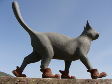 Escultura intitulada "le chat botté" por Alberto Kissola, Obras de arte originais, Resina