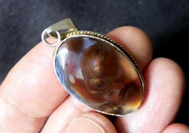 Mexican Fire Agate Pendant Quartz jewelry Design titled "Mexican Fire Agate…" by Alberto Thirion, Original Art, Jewelry