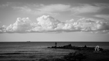 Photographie intitulée "The fishermen" par Albjon Lushi, Œuvre d'art originale, Photographie numérique