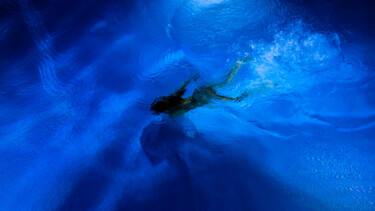 Photography titled "Underwater #2" by Aleksandr Lishchinskiy, Original Artwork, Digital Photography