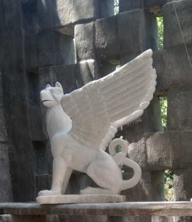 Скульптура под названием "Грифон (собеседник)" - Александр Степанов, Подлинное произведение искусства, Камень