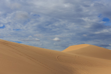 Photographie intitulée "dunes" par Aleksei Serov, Œuvre d'art originale, Photographie numérique