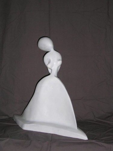 Sculptuur getiteld "Lady of the ball" door Aleksandar Srb, Origineel Kunstwerk, Hars