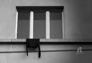 Photography titled "Window" by Alen Gurovic, Original Artwork, Non Manipulated Photography