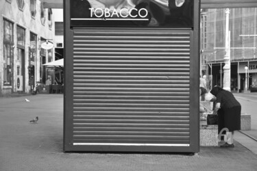 Photography titled "Tobacco" by Alen Gurovic, Original Artwork, Digital Photography