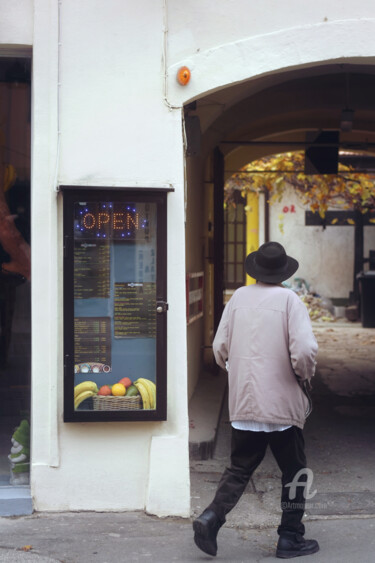 Photography titled "Open in Zagreb" by Alen Gurovic, Original Artwork, Digital Photography