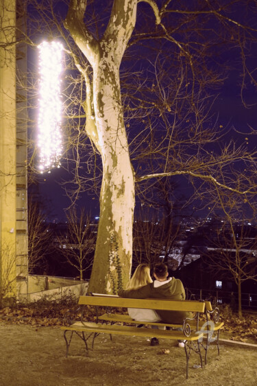 Photographie intitulée "Glowing tree and tw…" par Alen Gurovic, Œuvre d'art originale, Photographie non manipulée