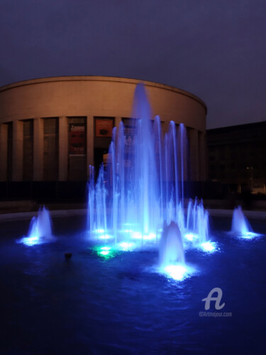 Photography titled "Blue Fountain" by Alen Gurovic, Original Artwork, Digital Photography