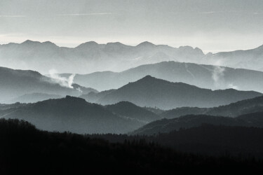 Photographie intitulée "Langhe, Piemonte." par Aleph Uteza Lysimaque, Œuvre d'art originale, Photographie numérique Monté su…