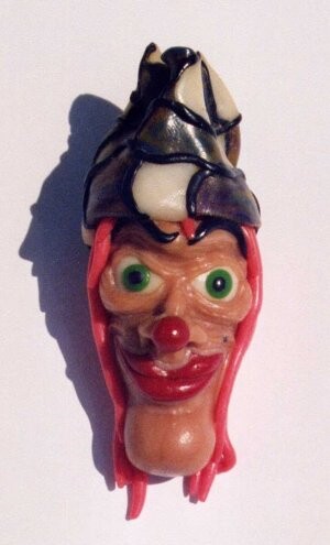 Escultura intitulada "Clown hanté" por Alex, Obras de arte originais