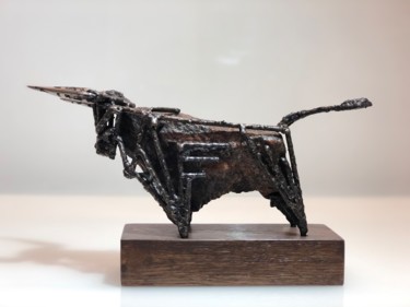 Sculpture intitulée "Бык/Bull" par Aleksandr Perminov, Œuvre d'art originale, Pierre