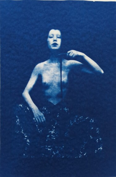 Photographie intitulée "La femme au peigne" par Alexandre Gressier (Heyjee), Œuvre d'art originale, Photographie manipulée