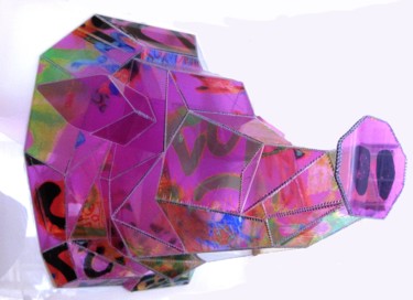 Sculpture intitulée "Cochon tatoué" par Alexandre H., Œuvre d'art originale, Plastique Monté sur Plexiglas