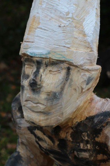 Skulptur mit dem Titel "Śmierć z Roczyn" von Alex Johanson, Original-Kunstwerk, Holz
