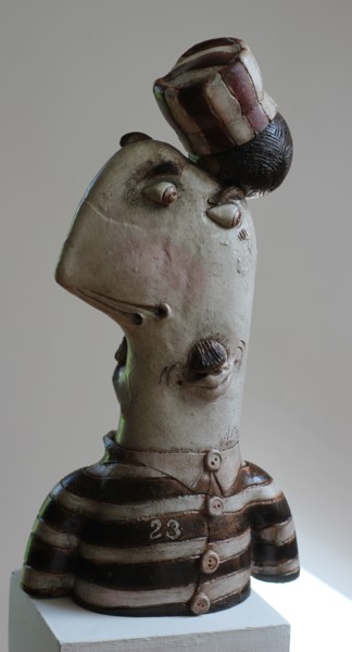 Sculpture titled "Charlie Chaplin a i…" by Alex Johanson, Original Artwork, Ceramics